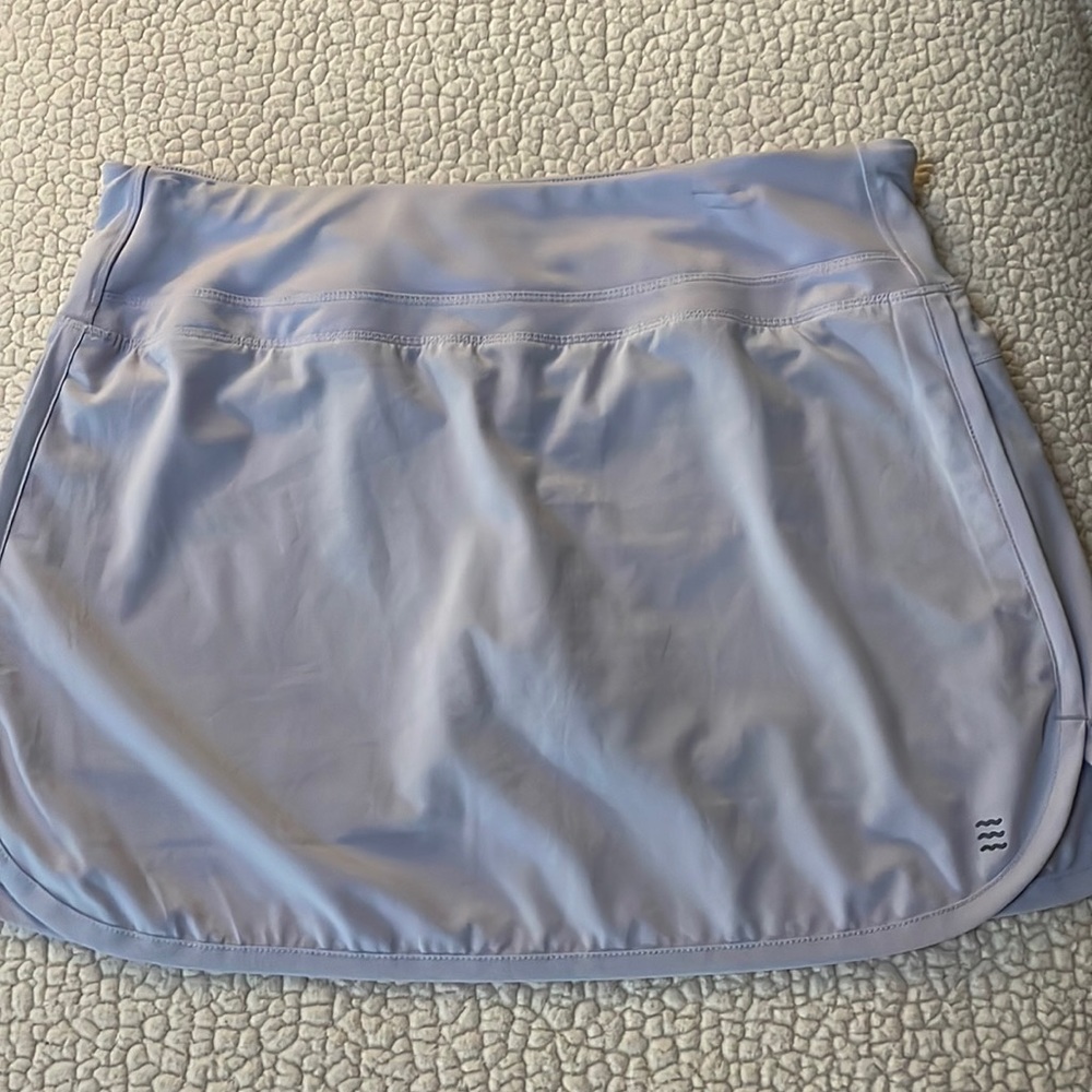 Free fly tennis skirt. Size medium. Lavender.